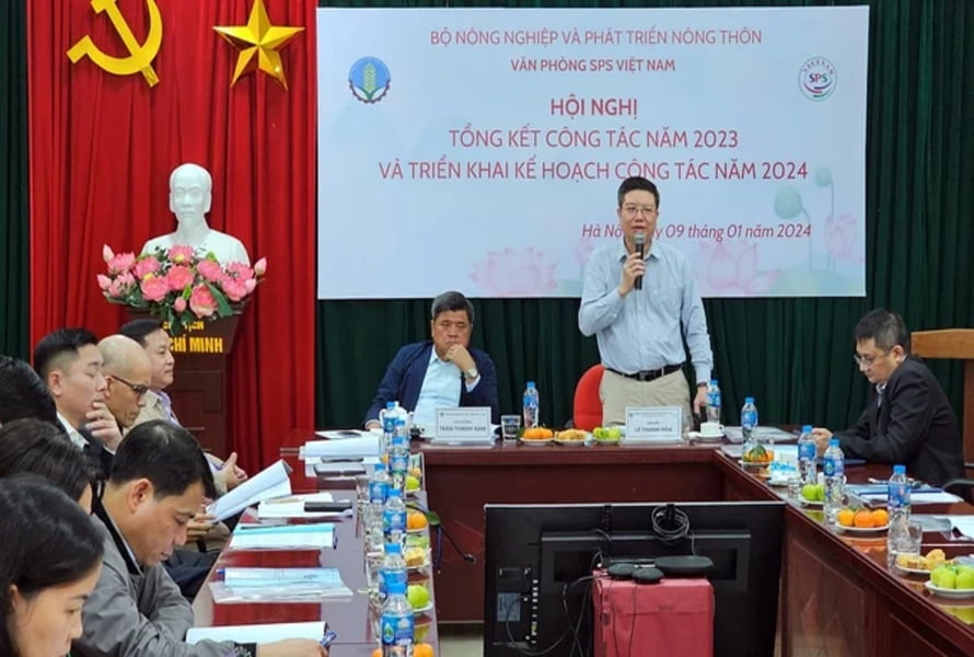 Ông Lê Thanh Hòa, Giám đốc Văn phòng SPS Việt Nam, báo cáo tổng kết hoạt động năm 2023.